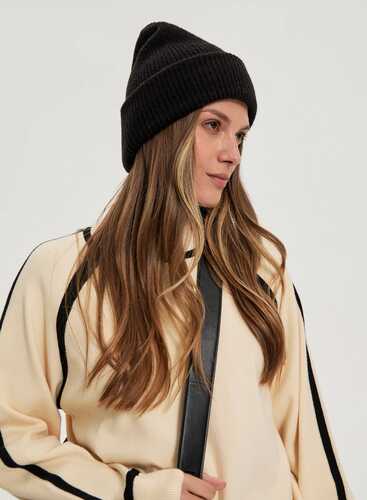 Шапка Z-CZ-4803 BLACK